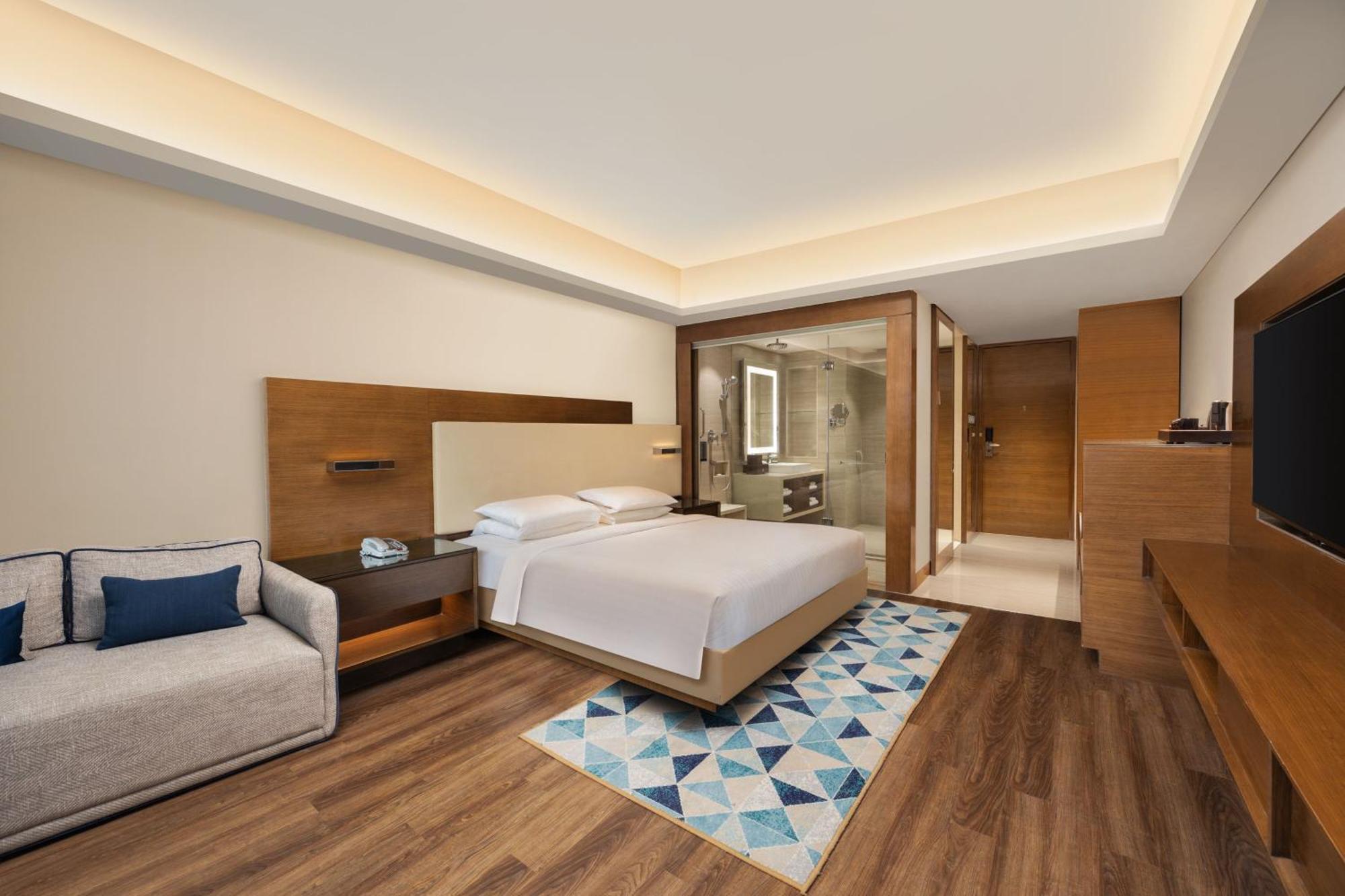 Courtyard By Marriott Bhopal Hotel Exterior photo